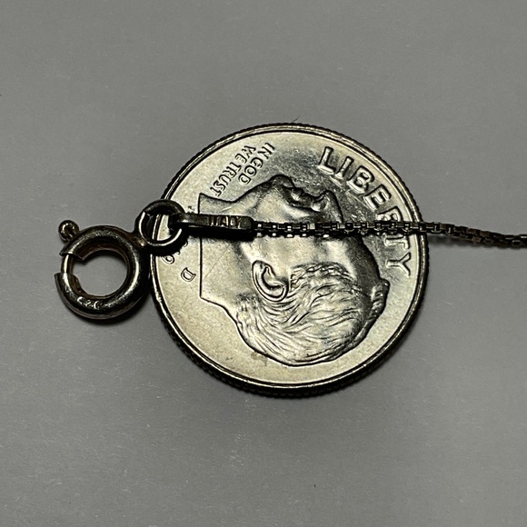 Sterling Silver Italian Chain / Necklace. 16 inches long - Picture 5 of 5